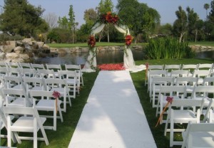 Traditional outdoor wedding ideas 